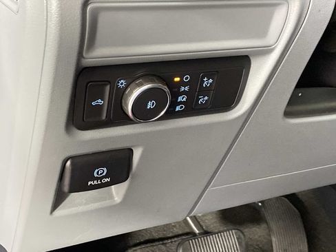 Used 2021 Ford F150 XLT AWD/4WD image 13