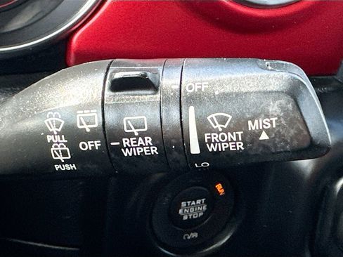 Used 2019 Jeep Wrangler Unlimited Rubicon AWD/4WD image 13