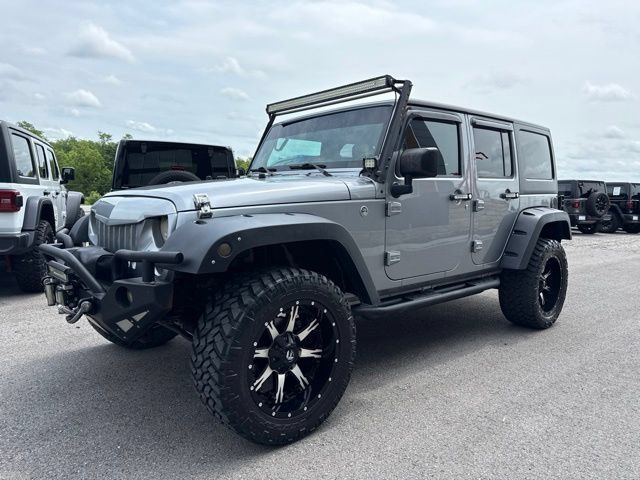 Used 2016 Jeep Wrangler Unlimited Rubicon w/ Connectivity Group AWD/4WD image 7