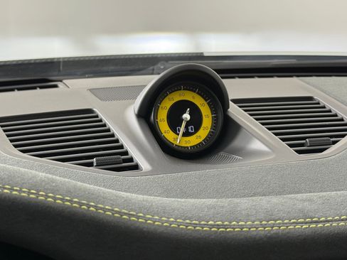 Used 2025 Porsche 911 GT3 RS image 17