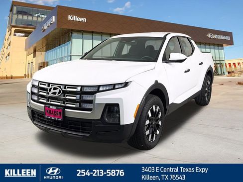 Used 2025 Hyundai Santa Cruz SE FWD image 4
