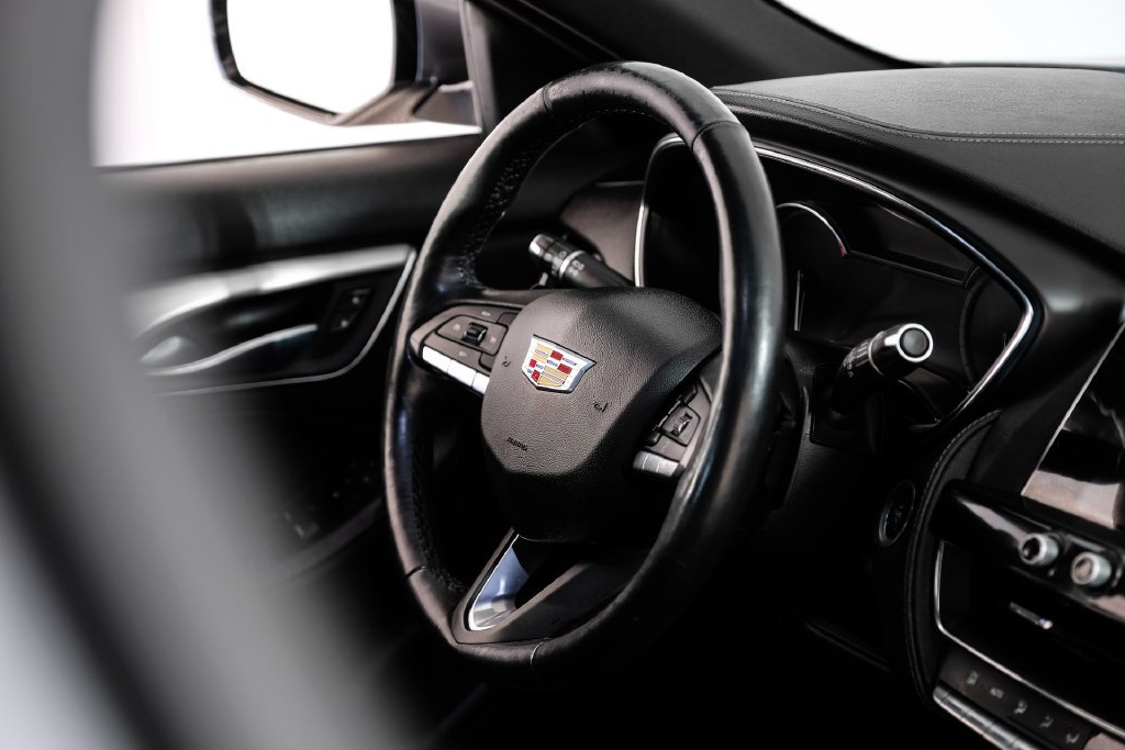 Used 2021 Cadillac CT5 Luxury w/ Cold Weather Package RWD image 11