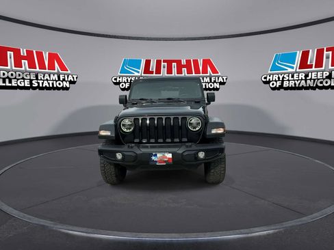 Used 2022 Jeep Wrangler Unlimited Sport AWD/4WD image 3