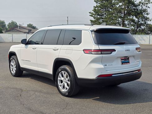 Used 2022 Jeep Grand Cherokee L Limited AWD/4WD image 4