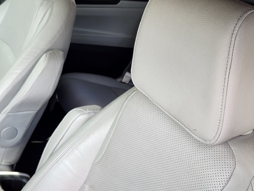 Used 2018 Honda Odyssey Elite image 17