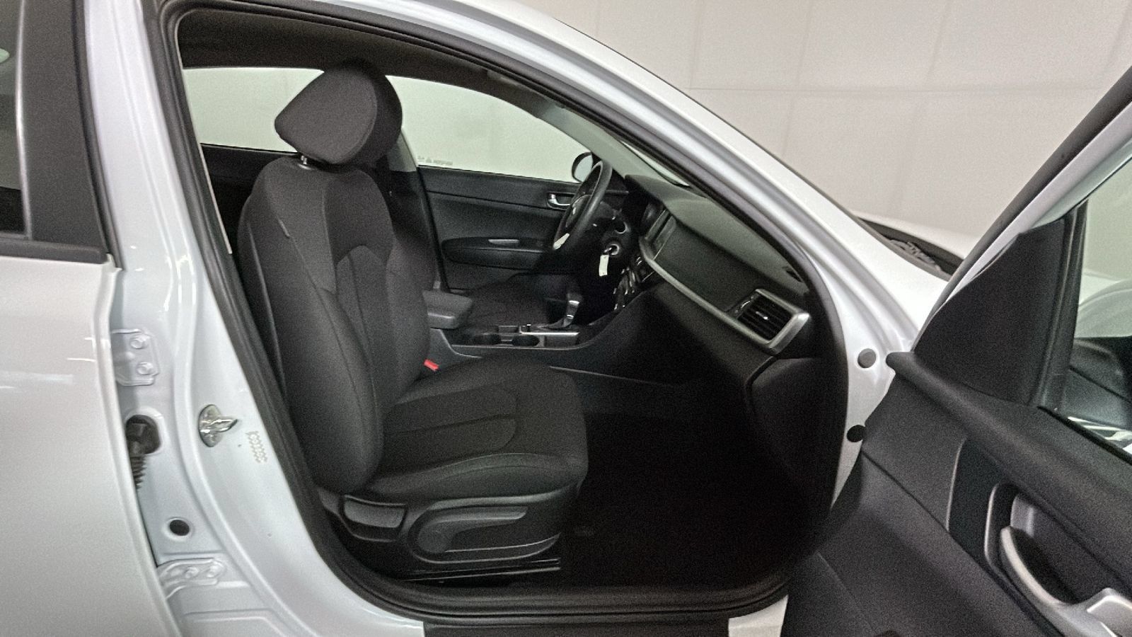 Used 2020 Kia Optima LX FWD image 35