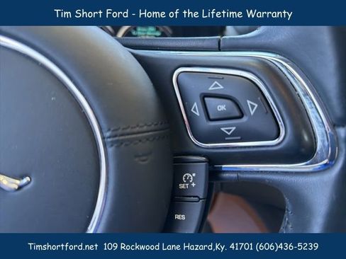 Used 2015 Jaguar XJ L Portfolio image 14