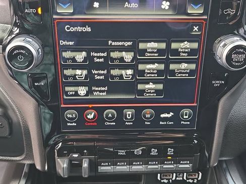 Used 2020 RAM 3500 Laramie image 17