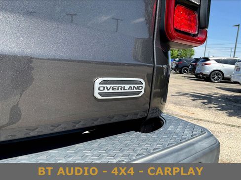 Used 2020 Jeep Gladiator Overland AWD/4WD image 25