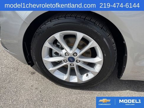 Used 2020 Ford Fusion SE FWD image 7