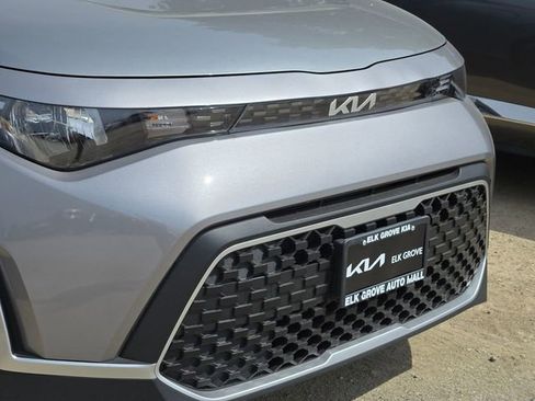 Certified 2025 Kia Soul LX w/ LX Technology Package image 5