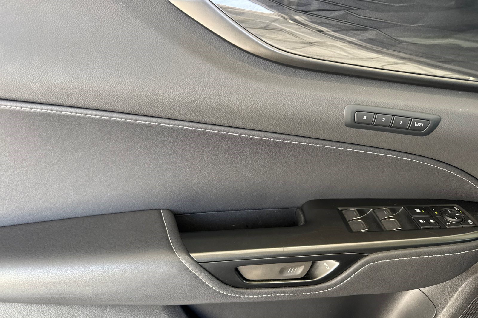 Used 2026 Lexus NX 350h AWD w/ Accessory Package (2T) image 12