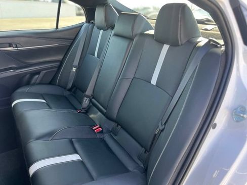 Used 2026 Toyota Camry Hybrid w/ Multimedia Upgrade Package FWD image 16