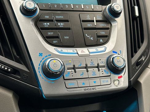 Used 2014 Chevrolet Equinox LT image 20