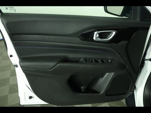 New 2026 Jeep Compass Limited image 19