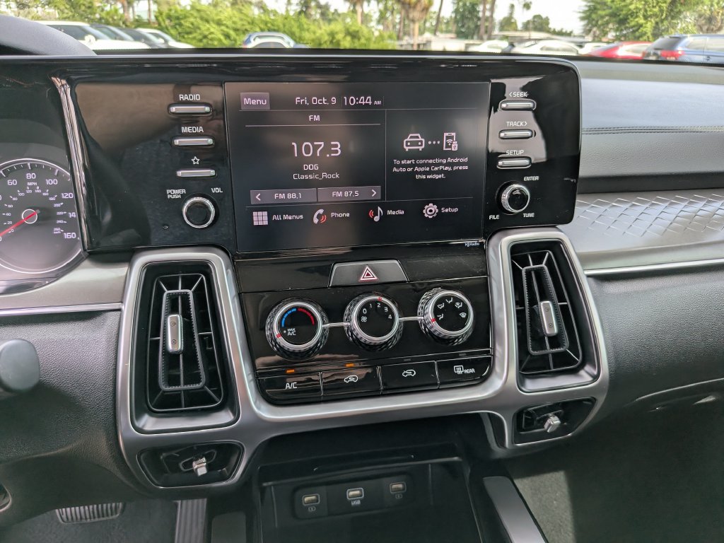 Certified 2023 Kia Sorento LX FWD image 23