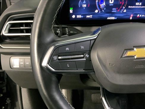 Used 2024 Chevrolet Traverse LT AWD/4WD image 18
