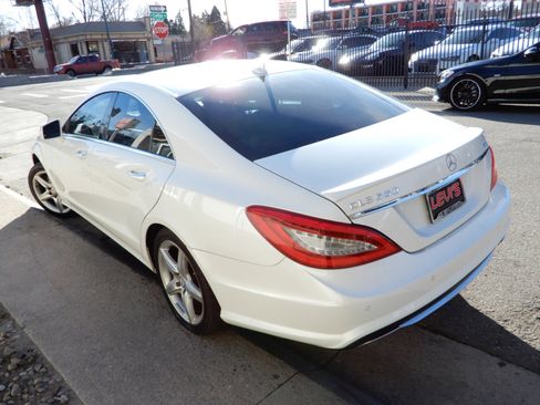 Used 2014 Mercedes-Benz CLS 550 4dr Sdn CLS 550 4MATIC w/ Premium 1 Package image 7