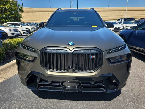 Used 2026 BMW X7 M60i AWD/4WD image 2