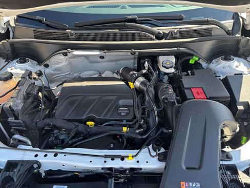 Used 2025 Buick Envista Sport Touring image 31