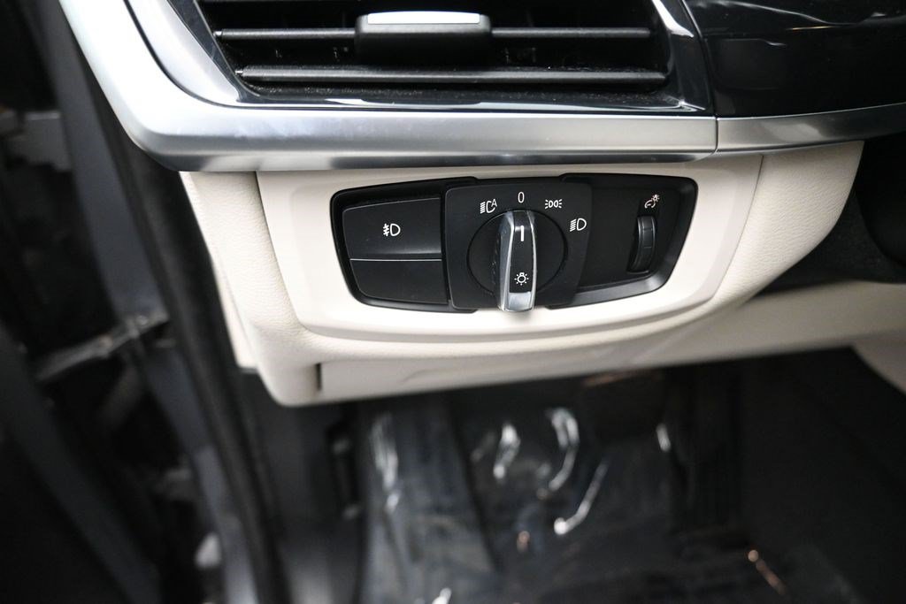 Used 2017 BMW X6 xDrive35i AWD/4WD image 14