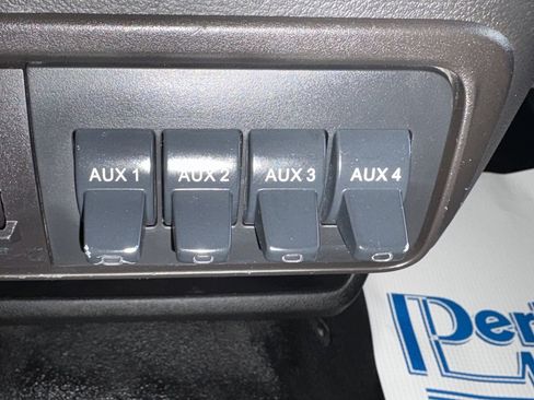 Used 2016 Ford Transit 250 130 Low Roof image 17