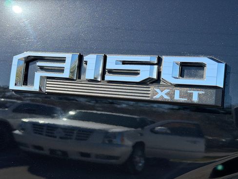 Used 2020 Ford F150 XLT image 11