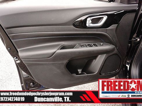 New 2026 Jeep Compass Latitude AWD/4WD image 39