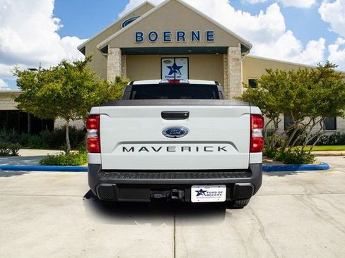 Used 2024 Ford Maverick XL image 4