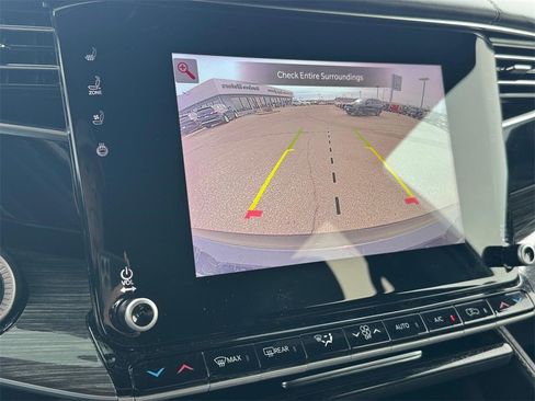 Used 2022 Jeep Wagoneer Series II w/ Rear Seat Video Group 1 image 26