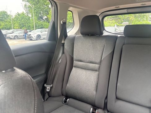 Used 2025 Nissan Rogue SV FWD image 41