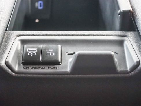 Used 2023 Toyota Sienna LE image 21