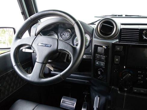 Used 1992 Land Rover Defender 110 image 37