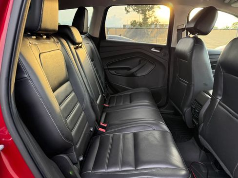 Used 2017 Ford Escape Titanium w/ Equipment Group 301A AWD/4WD image 20