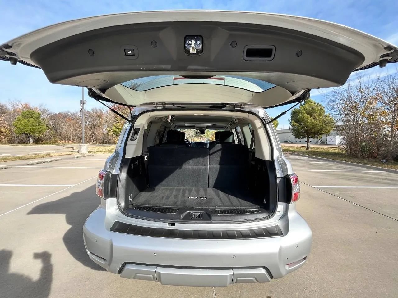 Used 2017 Nissan Armada Platinum w/ Captain Seat Package RWD image 10