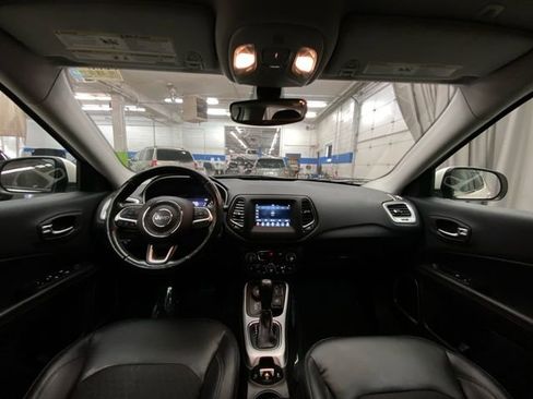 Used 2018 Jeep Compass Latitude w/ Popular Equipment Group AWD/4WD image 26