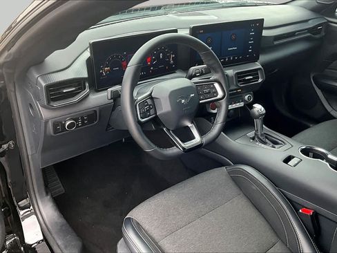 Used 2025 Ford Mustang Coupe RWD image 14