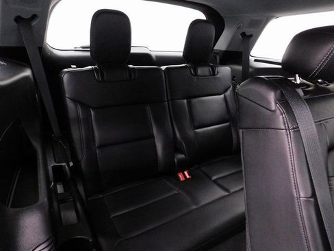 Used 2023 Ford Explorer Limited image 35