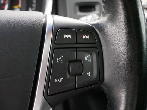 Used 2018 Volvo V60 T5 Cross Country w/ Convenience Package image 25