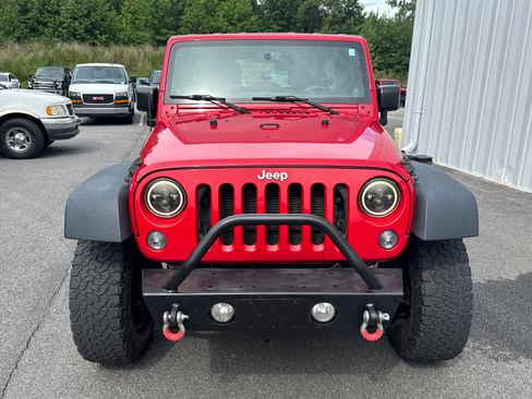Used 2014 Jeep Wrangler Unlimited Sport w/ Quick Order Package 24S AWD/4WD image 2