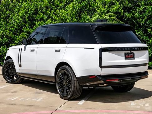 New 2026 Land Rover Range Rover Long Wheelbase SE AWD/4WD image 11