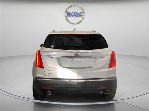 Used 2019 Cadillac XT5 Luxury image 4
