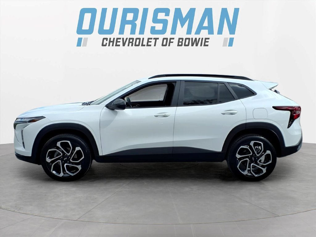Used 2025 Chevrolet Trax RS w/ Driver Confidence Package FWD image 4