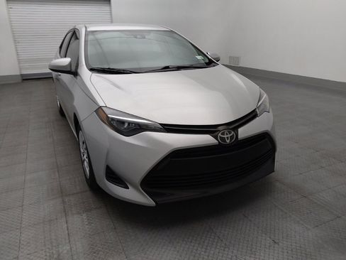 Used 2019 Toyota Corolla LE image 14