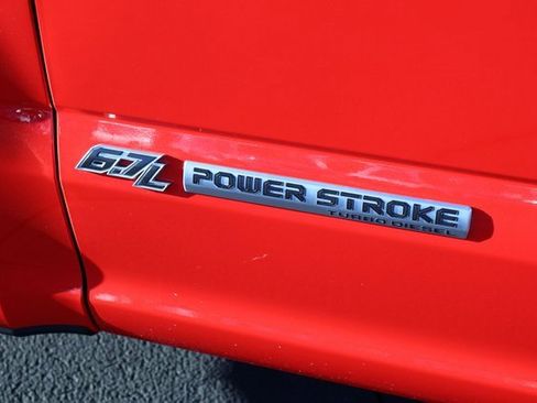 Used 2019 Ford F250 Lariat w/ Chrome Package image 10