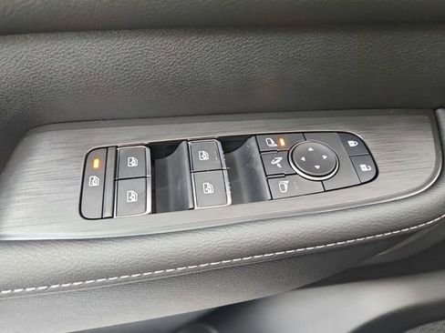 New 2026 Nissan Armada SL w/ Captain's Chari Seat Package image 41