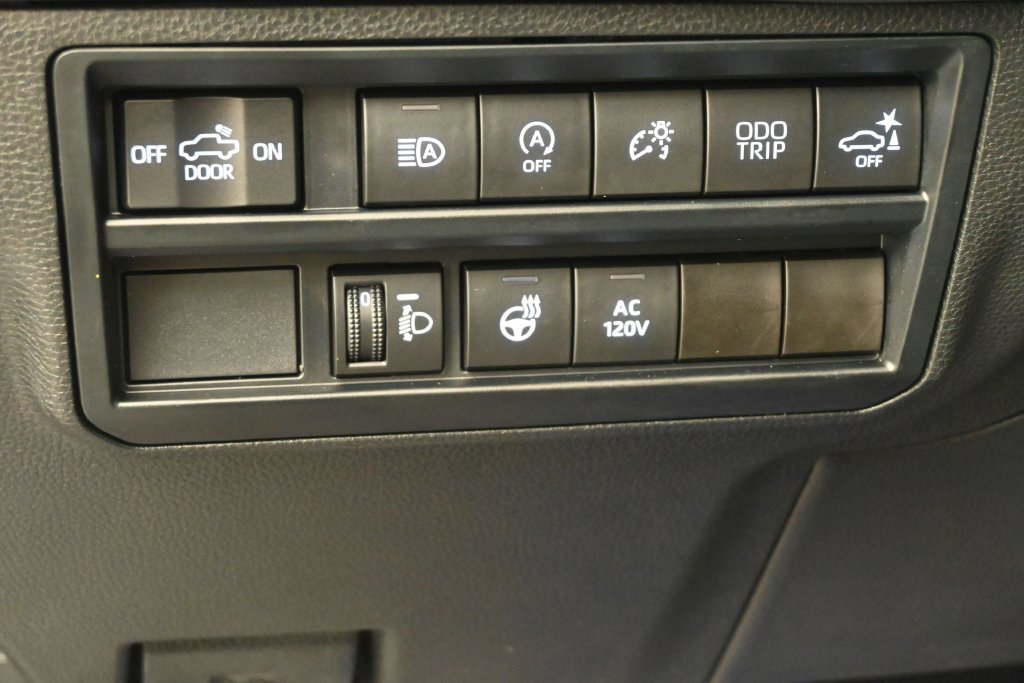 Used 2023 Toyota Tundra Limited w/ Power Package RWD image 6