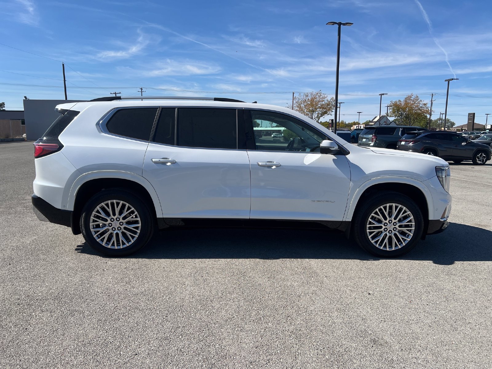 Used 2024 GMC Acadia Denali w/ Super Cruise Package AWD/4WD image 2