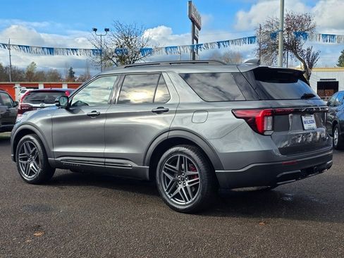 New 2026 Ford Explorer ST-Line w/ ST-Line Street Pack image 34