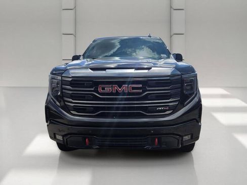 Used 2022 GMC Sierra 1500 AT4 w/ AT4 Premium Package AWD/4WD image 2